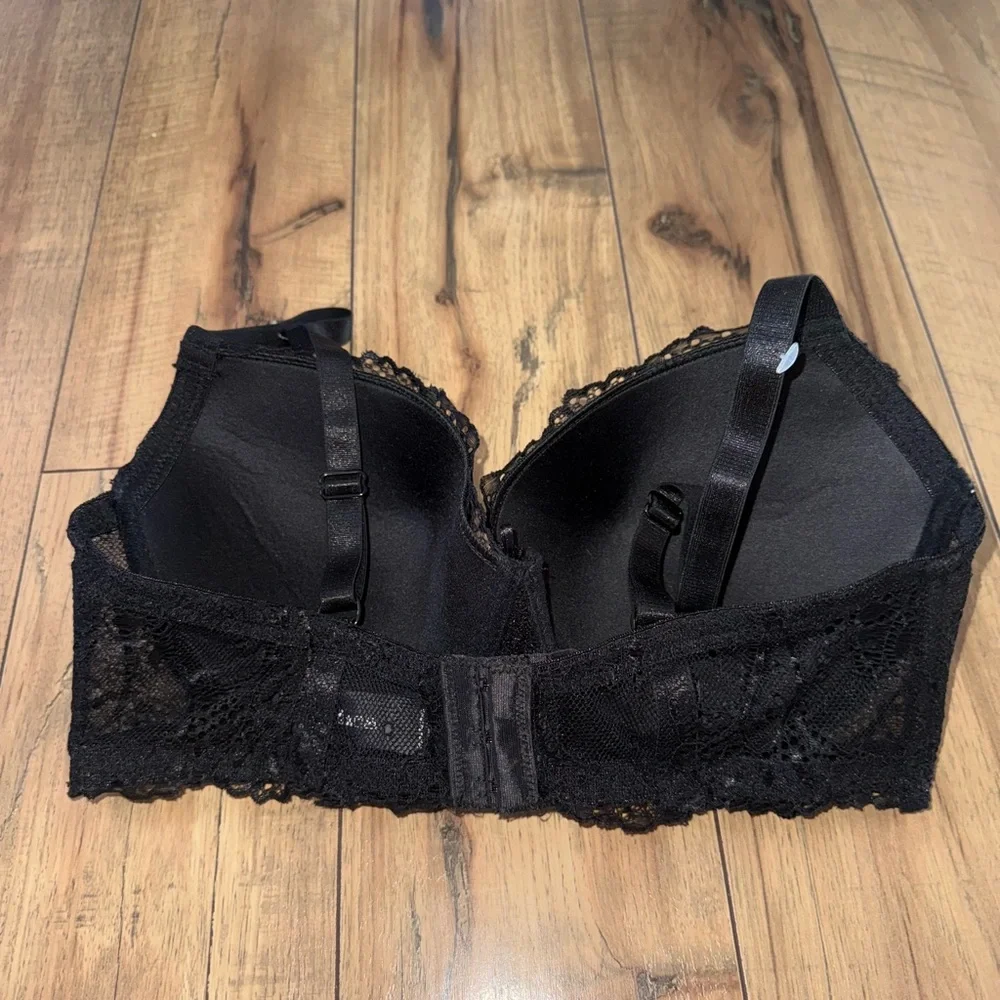 Black and cream lace bra set - Picture 3 of 8